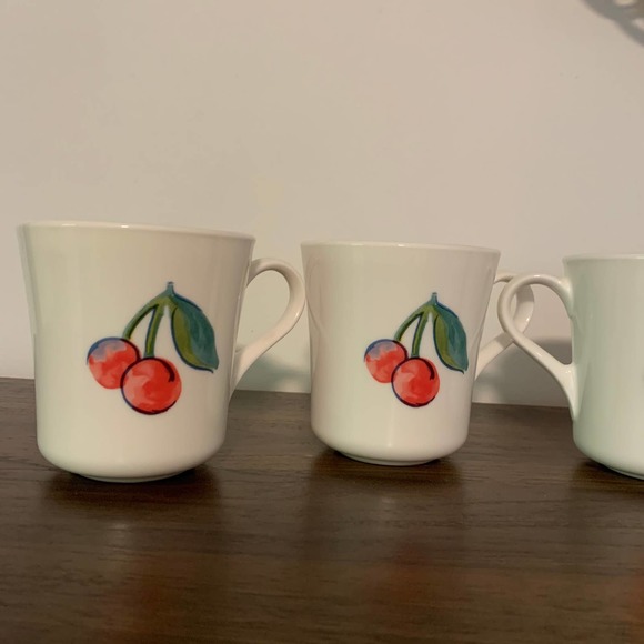 Set of 4 VTG Corning Corelle Fruit Basket Teacups - Picture 5 of 9